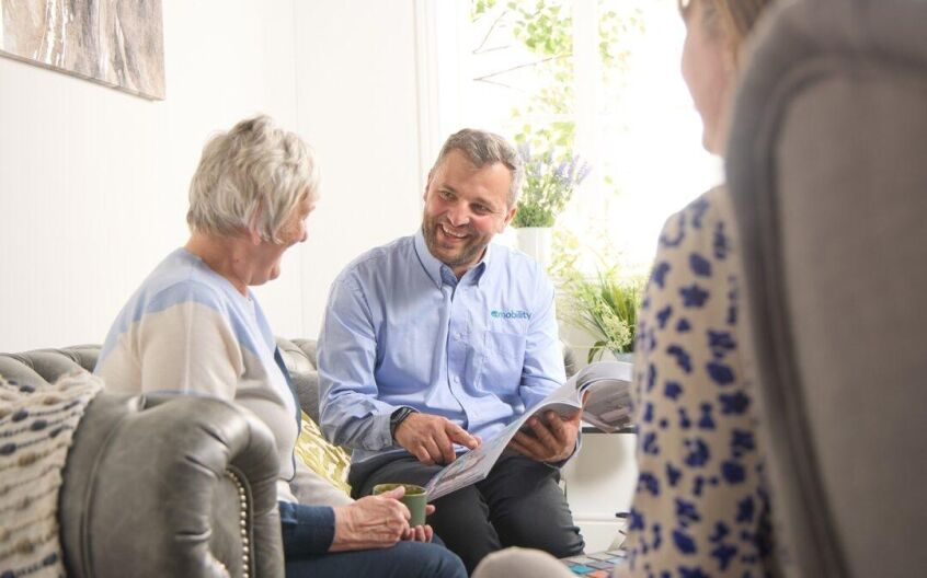 A visual representing EA Mobility’s home visit service, offering personalized assessments and expert advice for mobility solutions directly at your home.