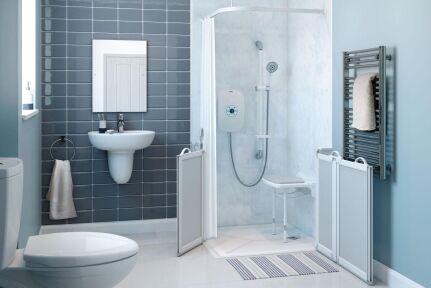 Level access shower installed by EA Mobility