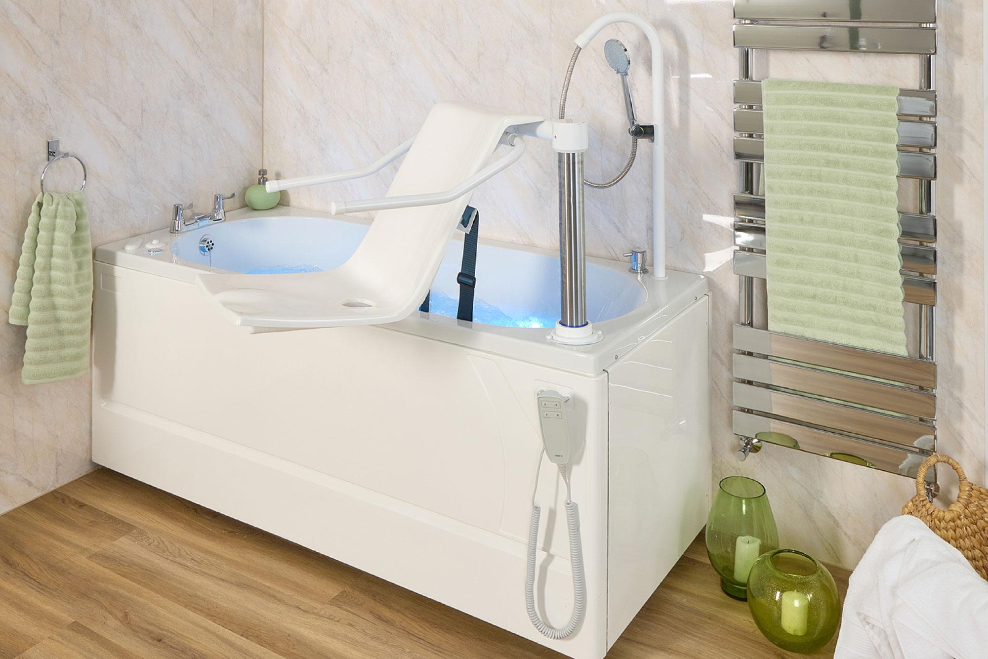 Compact retractable bath lift from EA Mobility