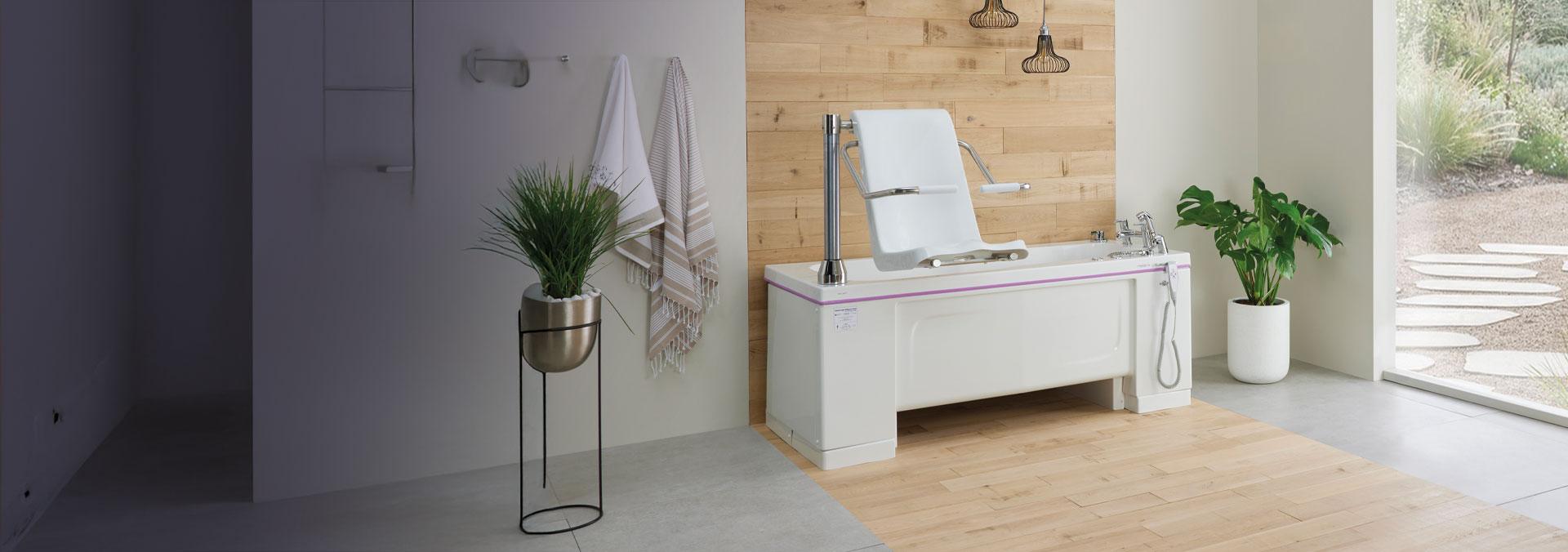 Hydrolift bath lift installed by EA Mobility