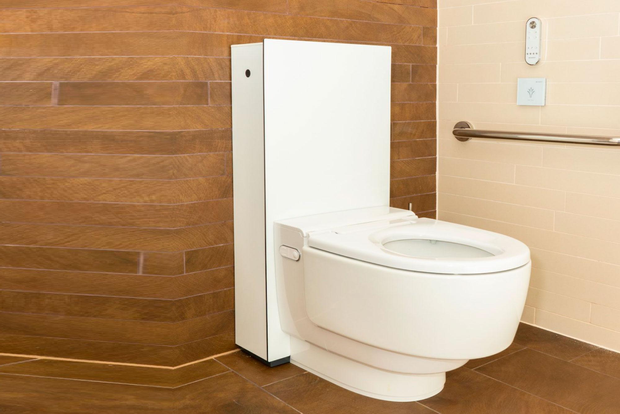 Height-adjustable smart toilet from EA Mobility