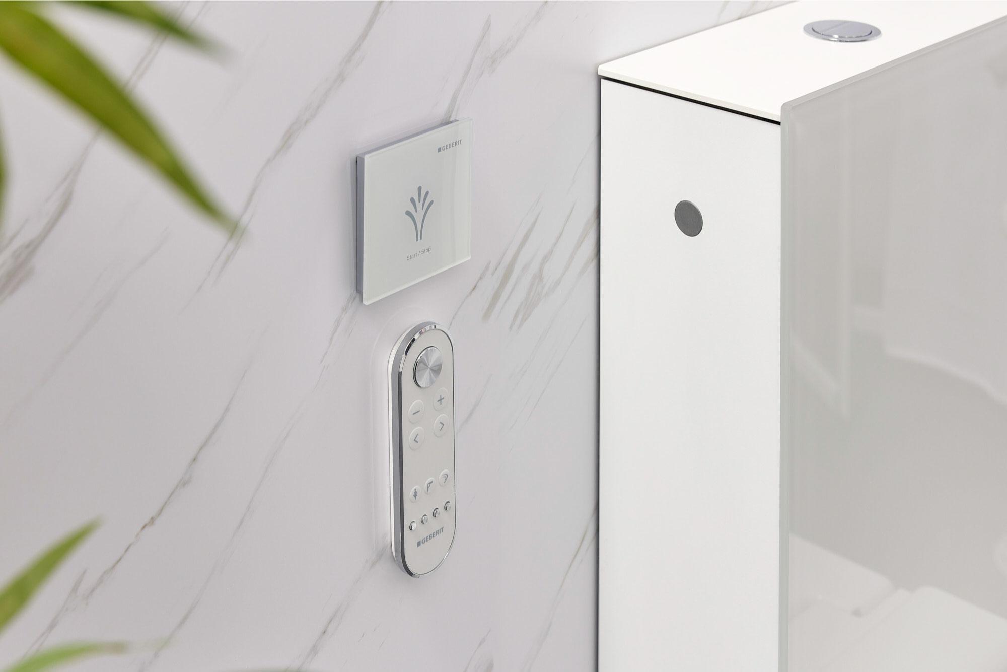 Smart toilet touchless one-touch control from EA Mobility