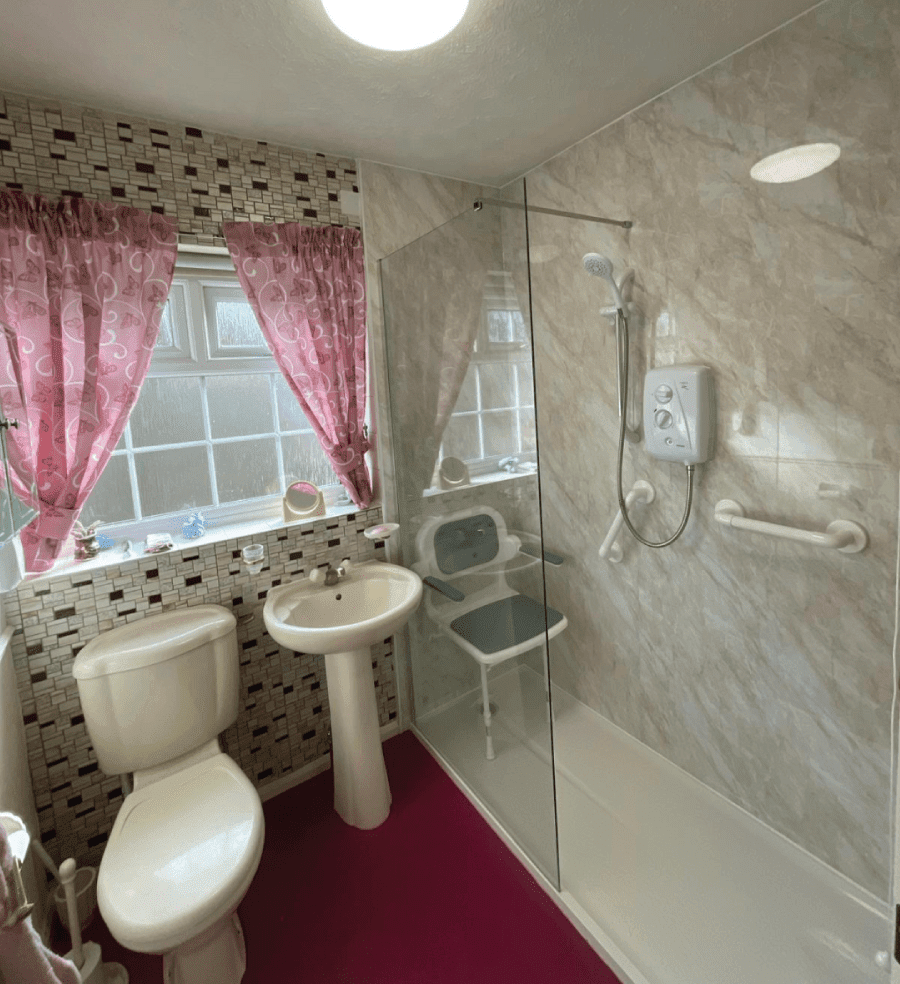 Mr-G, Essex After Walk In Shower With Seat