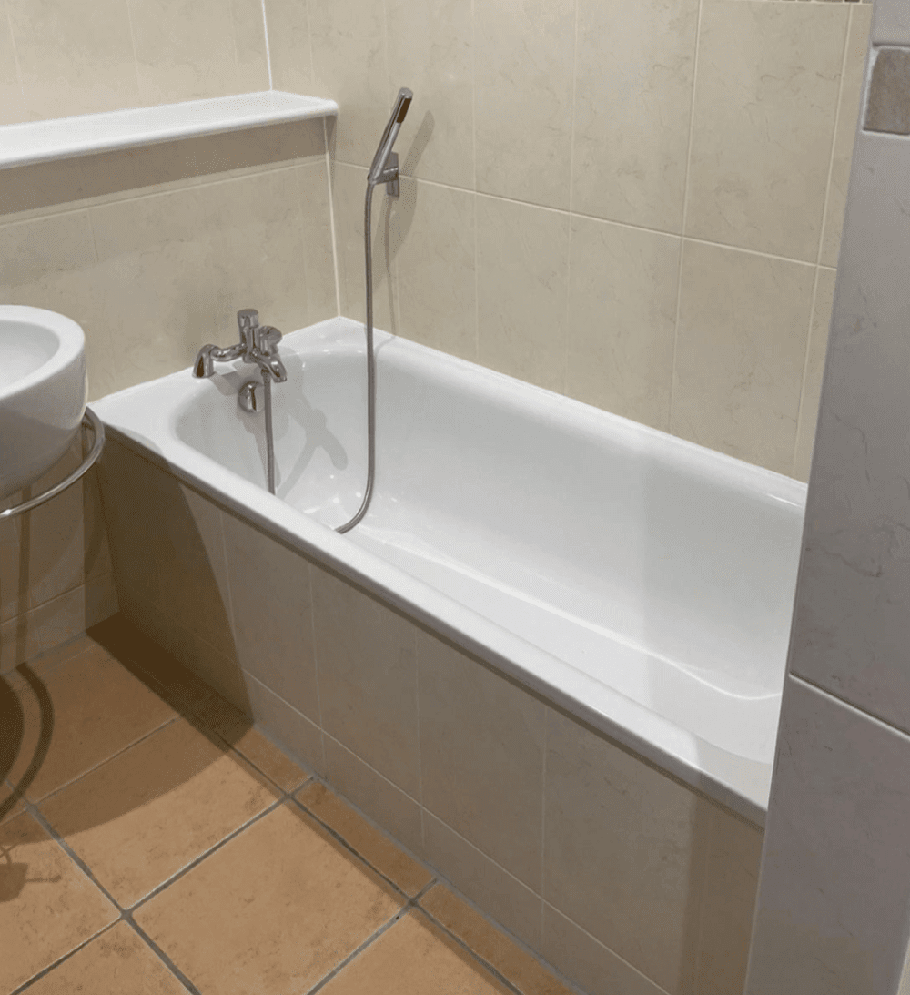 Mr & Mrs M, Brightlingsea Before Bathroom