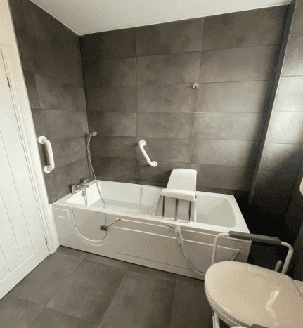 Mrs. J, Greater London After Walk In Bath with Bath Lift