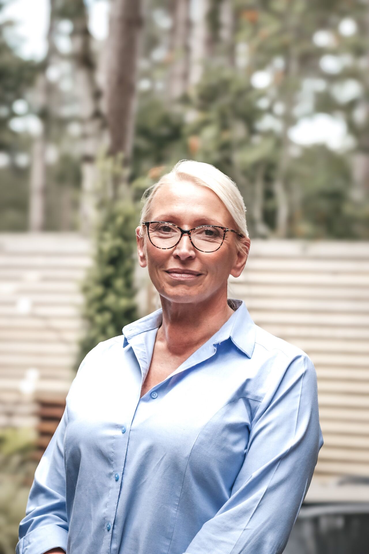 Maxine, Assistant Project Manager