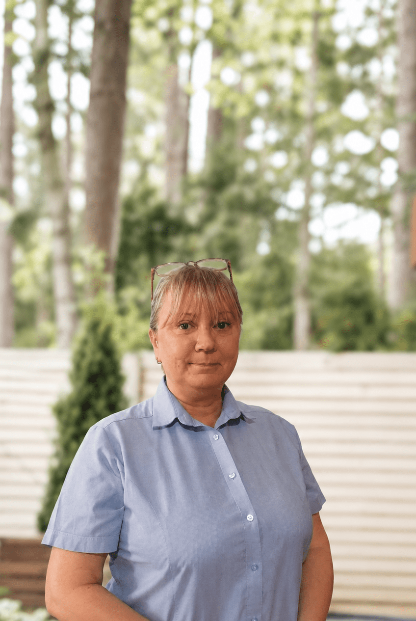 Cheryl, Telesales Executive