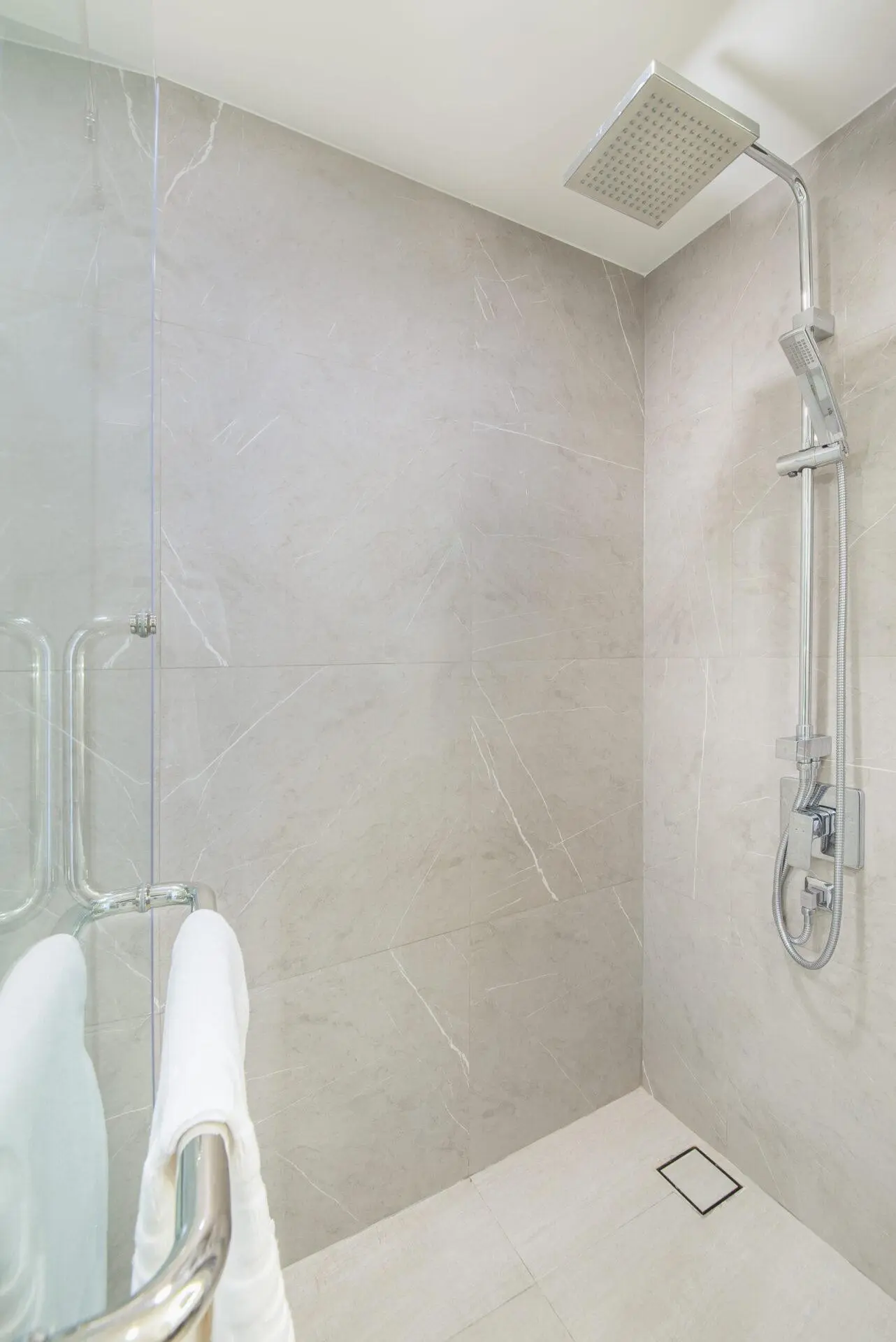Budget-Friendly Wet Room