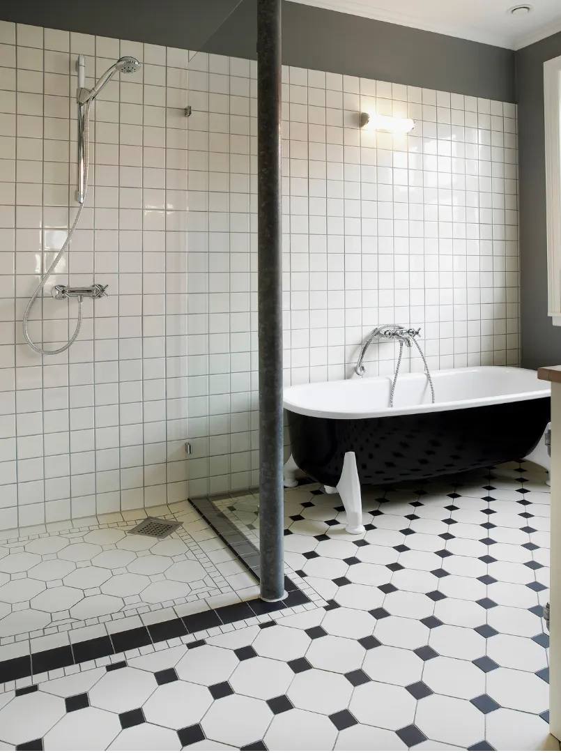 Vintage Small Bathroom Layouts for Nostalgic Charm